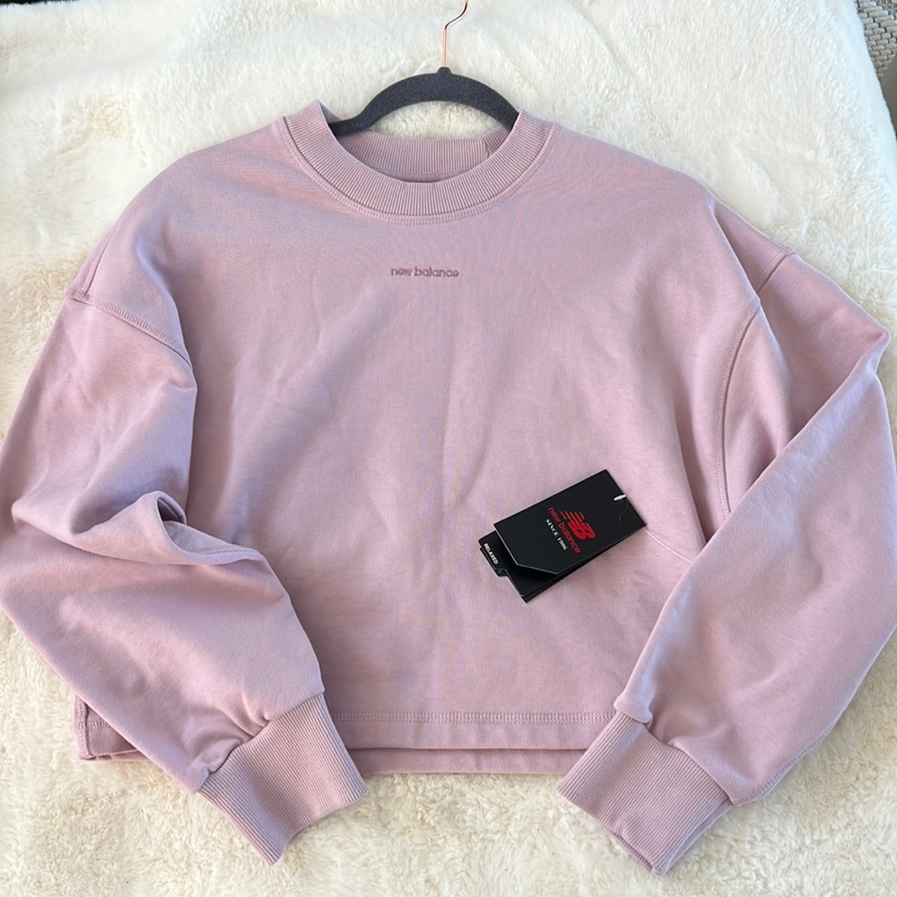 New Balance cropped sweat shirt